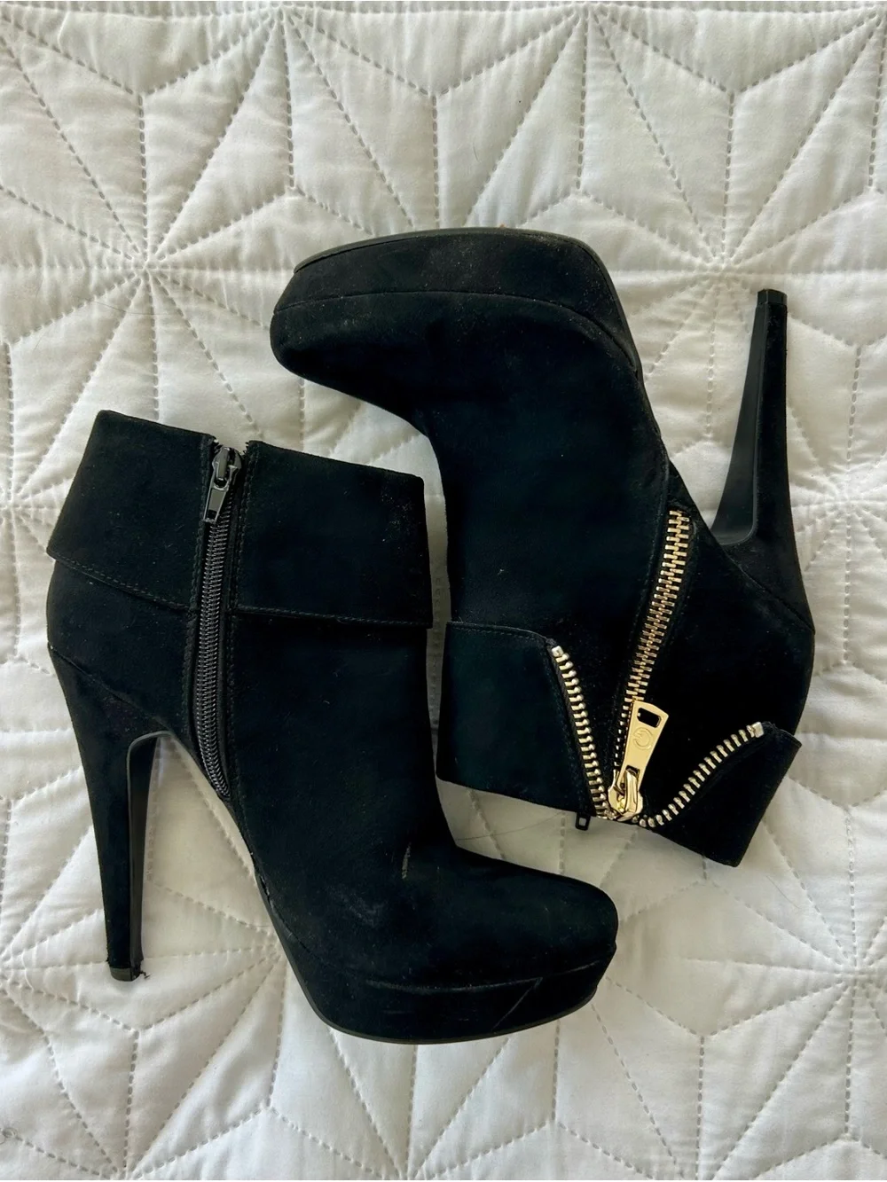 Night Out Energy 🖤 | Black Suede Stiletto Ankle Boots